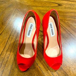 Steve Madden Red Heels, size 5